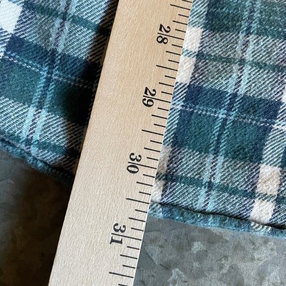 Woolrich Plaid Flannel Button Up Shirt Mens Large Long 6280 Blue Green Mallard - Picture 11 of 11